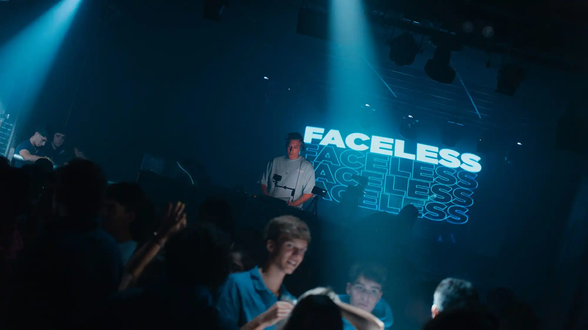 FACELESS en directo, foto 1