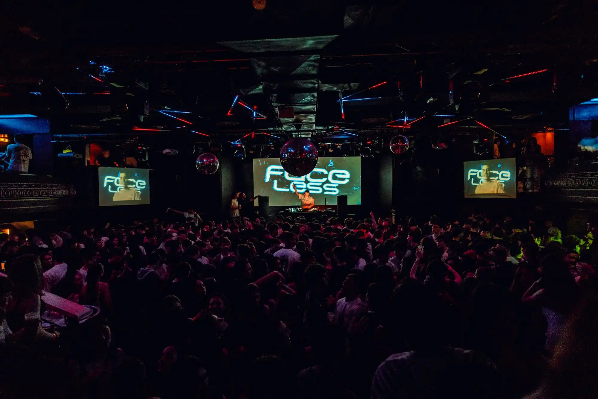 FACELESS en directo, foto 8
